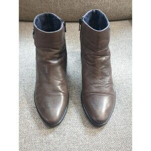 Dorking By Fluchos Boots Size 6.5  Comfort Side Zip $220
